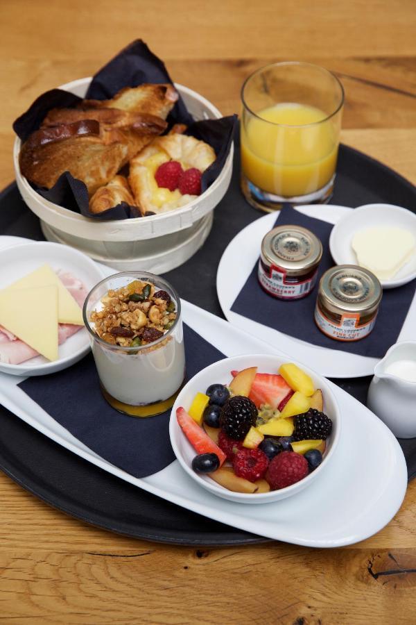 8 Beresford Street Hotel Saint Helier Bagian luar foto
